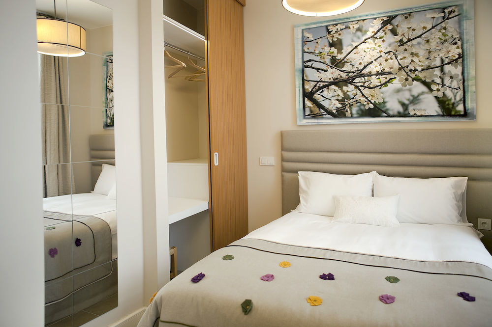 Big Urban Stay Hotel Istanbul Exterior photo