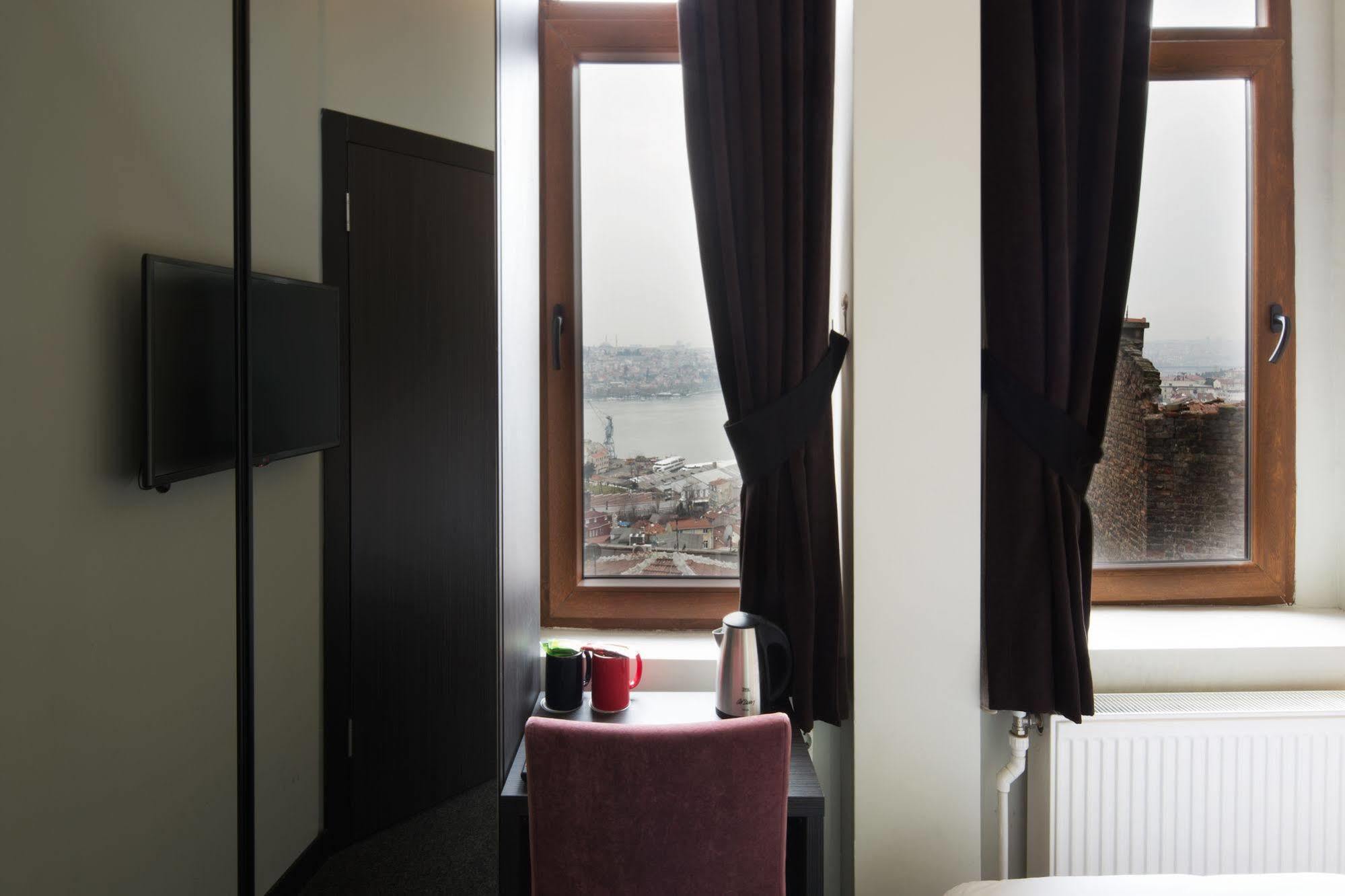 Big Urban Stay Hotel Istanbul Exterior photo