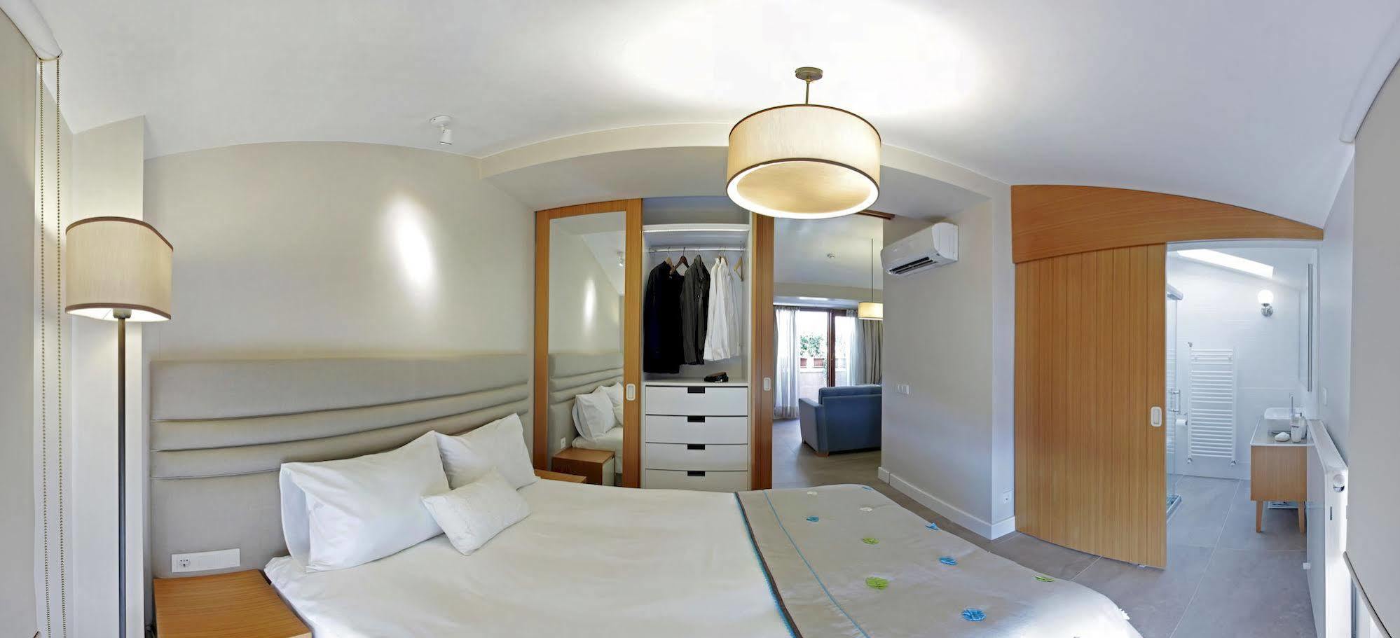 Big Urban Stay Hotel Istanbul Exterior photo
